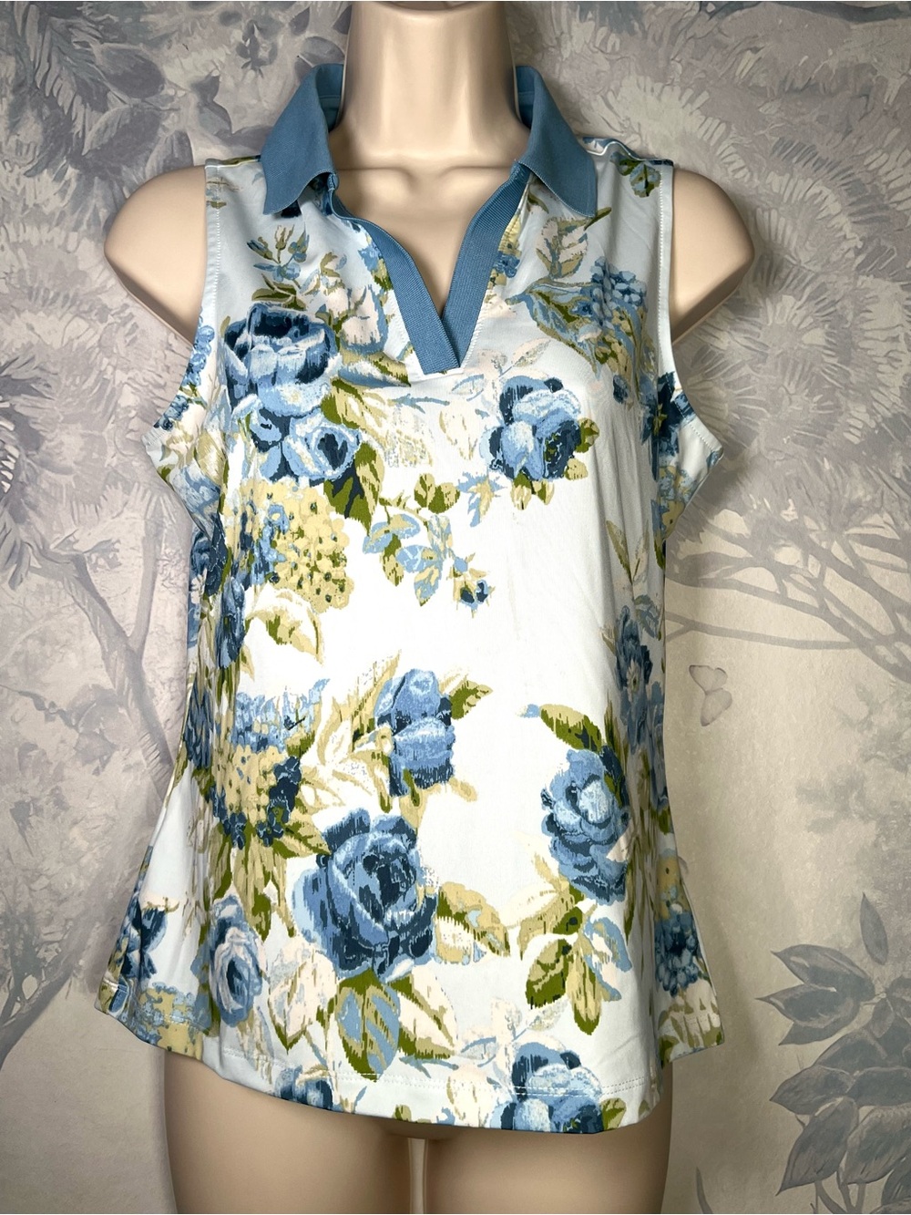 Laura Ashley Blue Floral Golf Tennis Tank